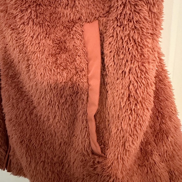 Patagonia Fuzzy Fleece Vest in Rust Brown - Picture 5 of 7